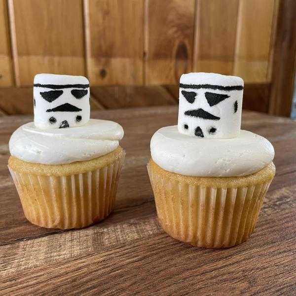 Storm Trooper Themed Cupcakes