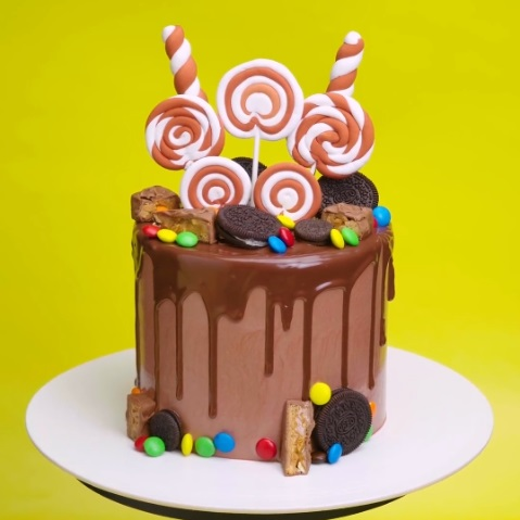 Candy Choco Drip -  DIY Cake