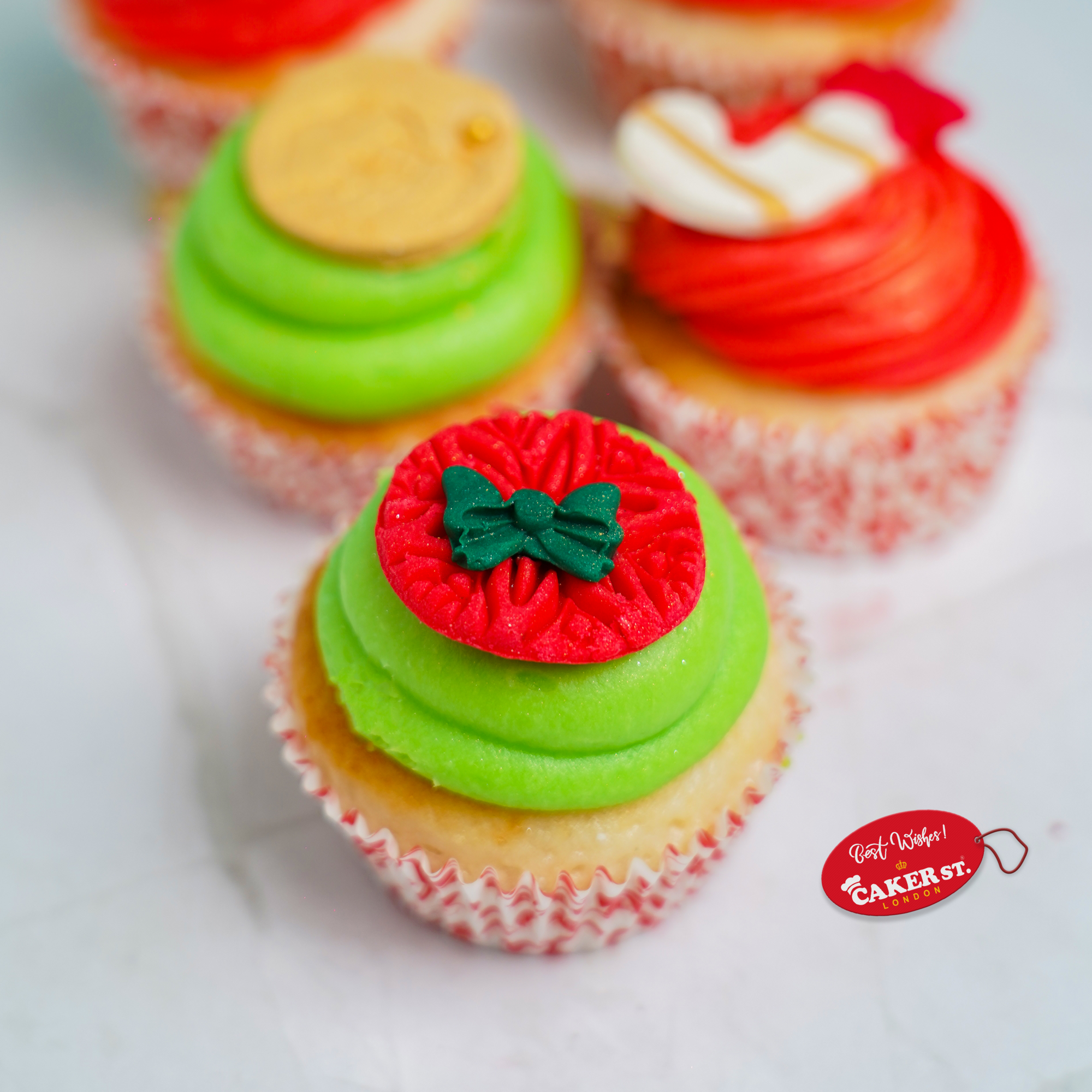 Cheer Christmas Cupcakes