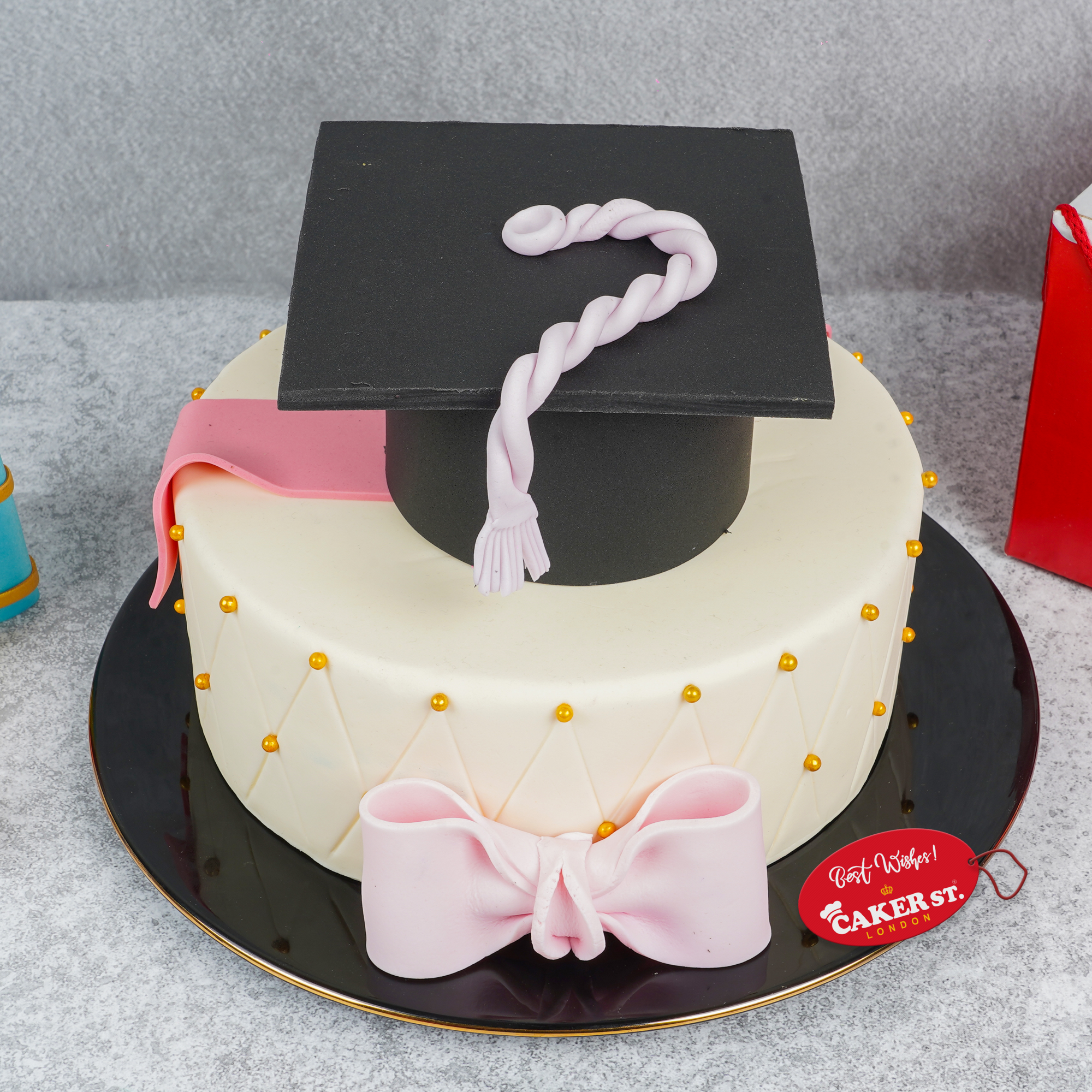 Commencement Graduation Cake 