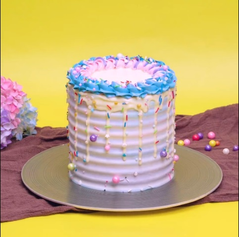 The Pearl Sprinkle White - DIY Cake