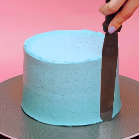 The Teal Easter Egg - DIY Cake