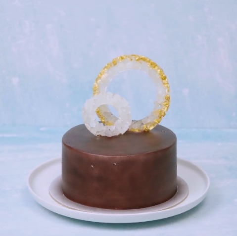  The Crystal Beauty - DIY Cake