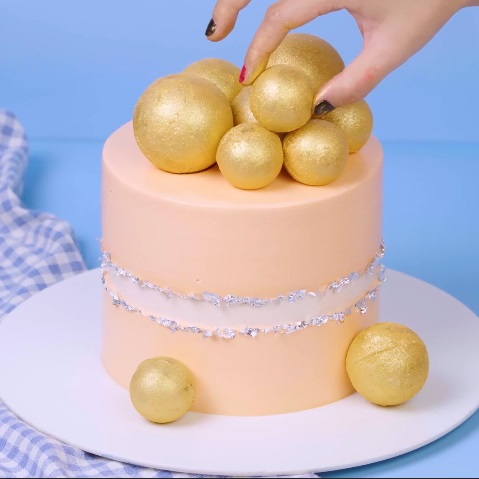  The Peach Perfect  - DIY Cake