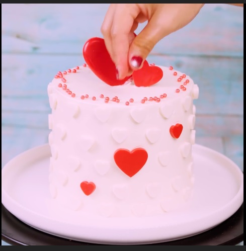  Token Of Love  - DIY Cake