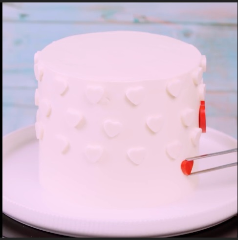  Token Of Love  - DIY Cake