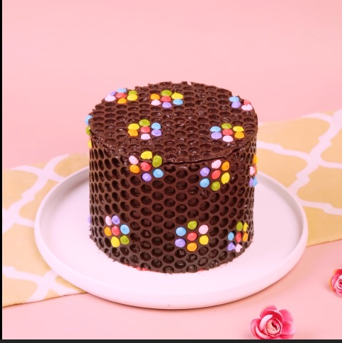 The Floral Bubble Wrapped - DIY Cake