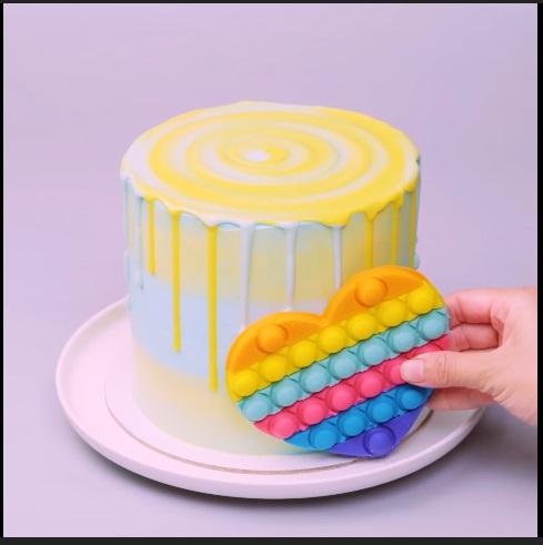 The Rainbow Mood - DIY Cake