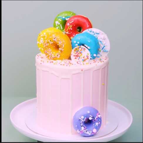 The Rainbow Donut Party  - DIY Cake