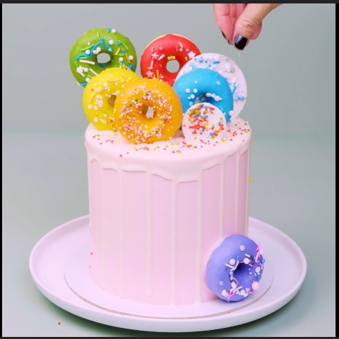 The Rainbow Donut Party  - DIY Cake