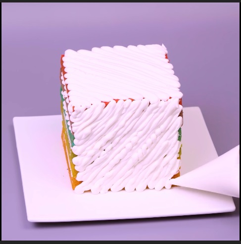 The Colour Surprise Cake  - DIY Cake
