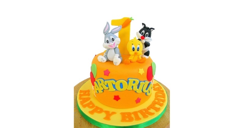 Bugs Bunny Cake