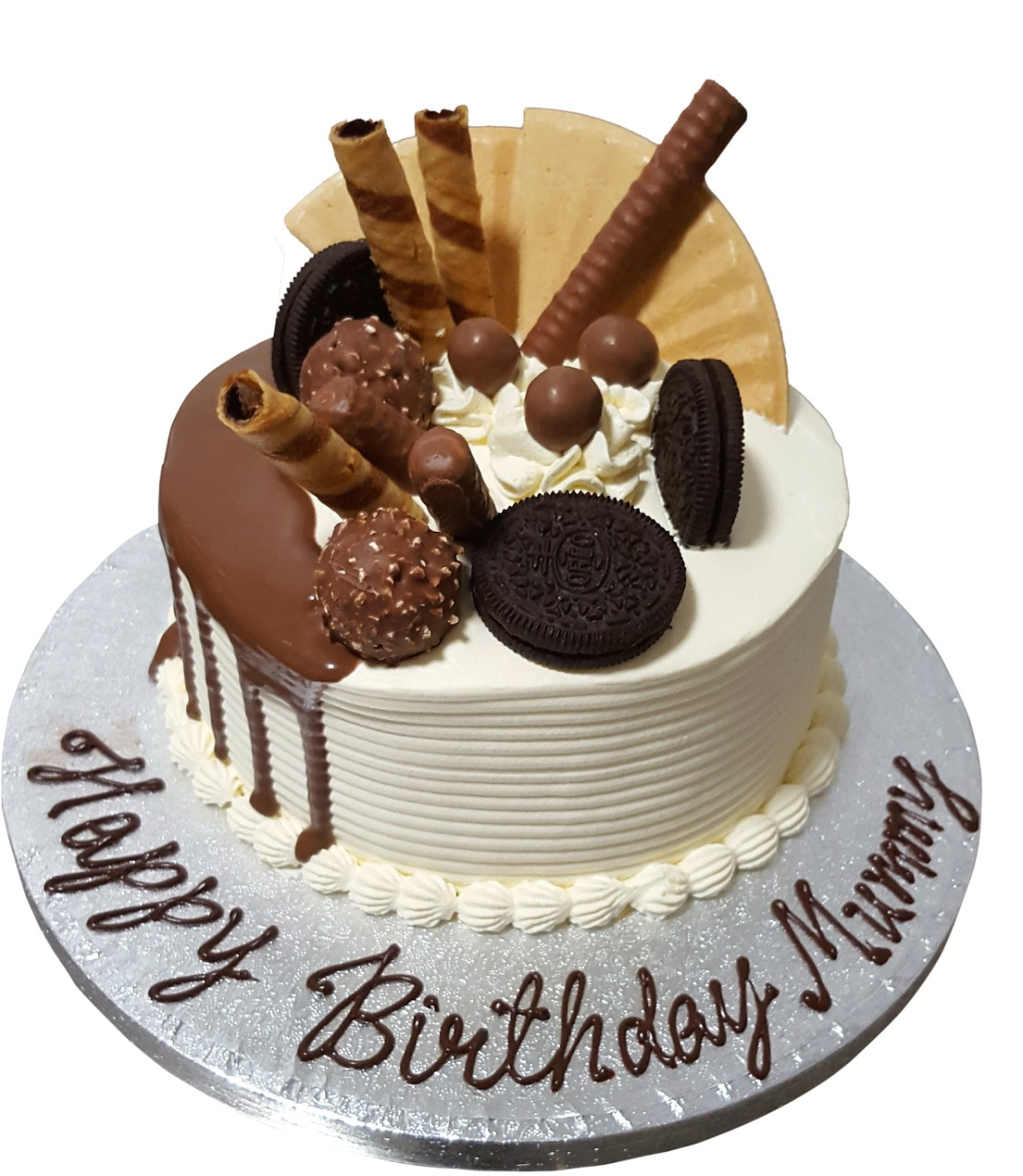 Fresh Cream Cake With Chocolate Toppings