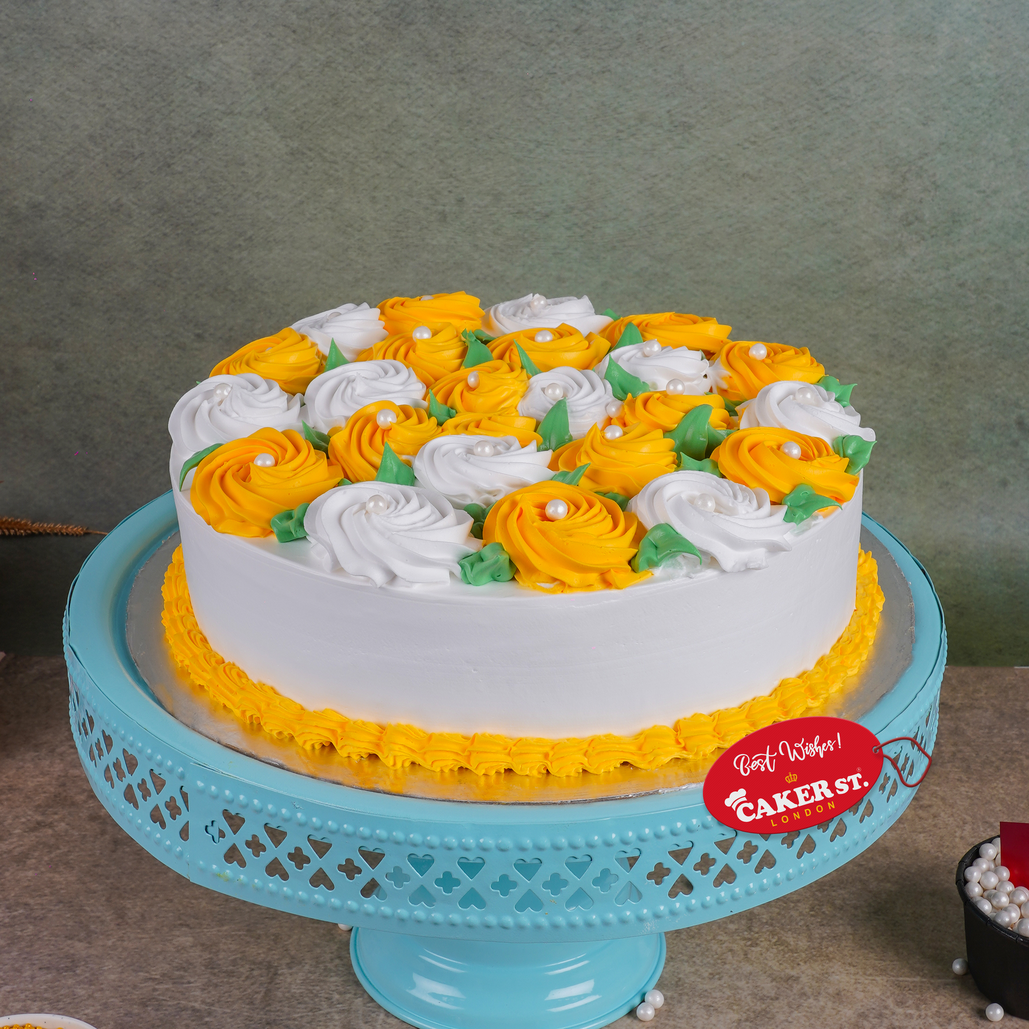 Pineapple Rose Cake