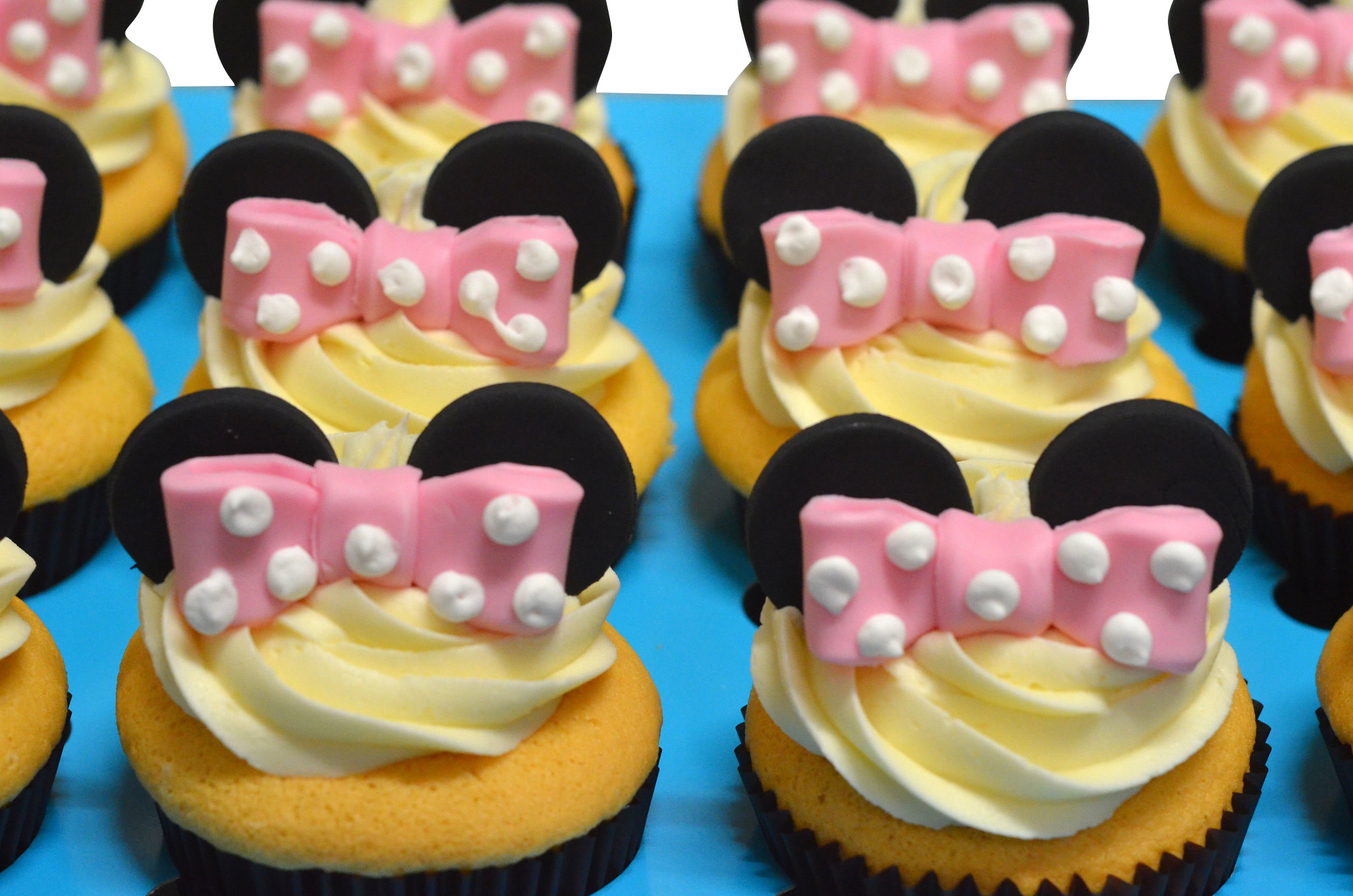 Minnie Mouse Theme Cupcakes - Pack of 6