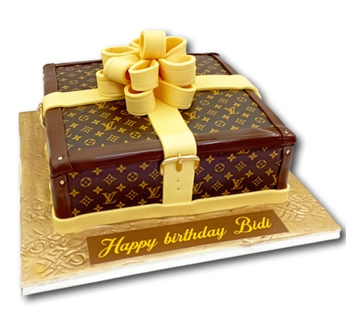 vuitton gift box cake