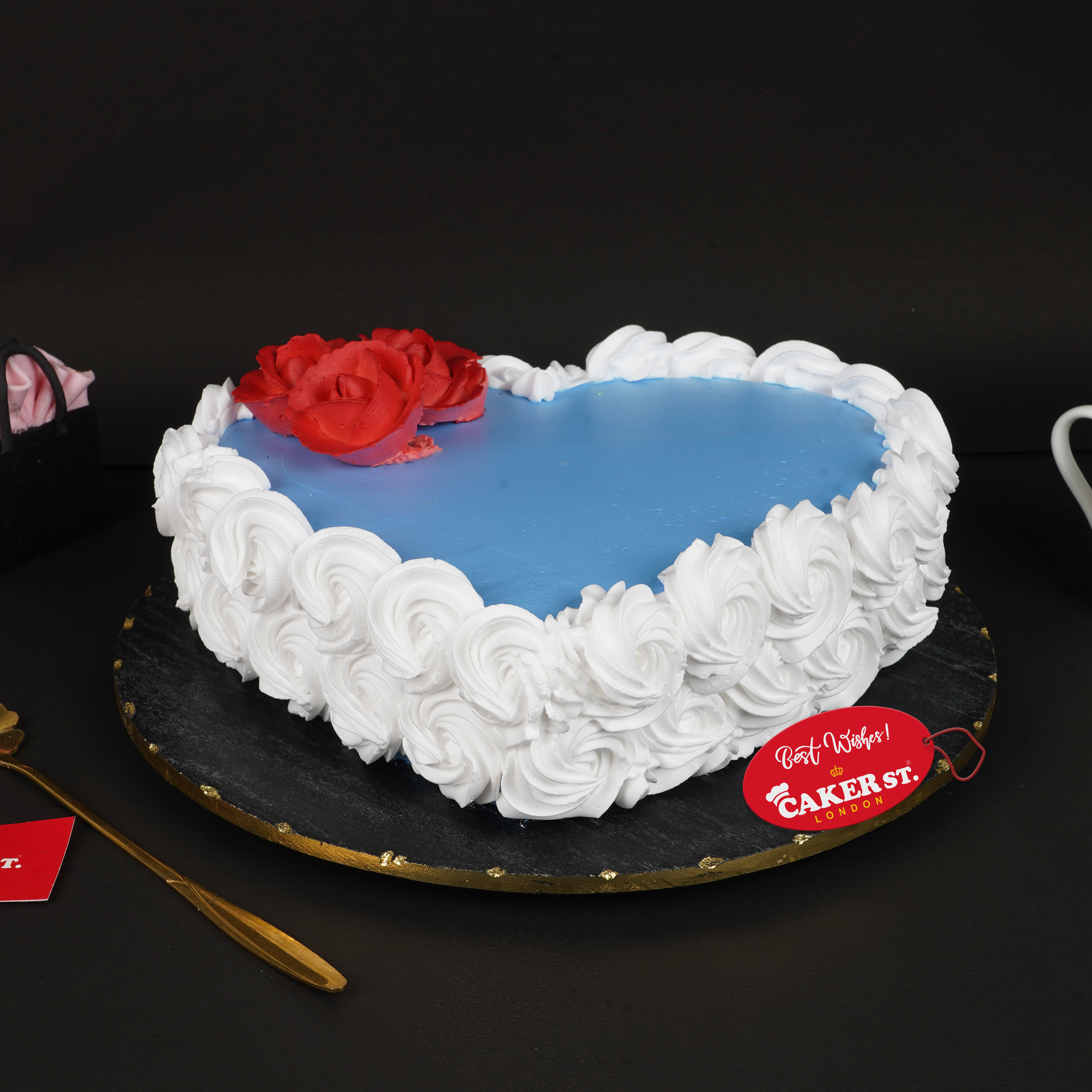 Romantic Rose Heart Cake 