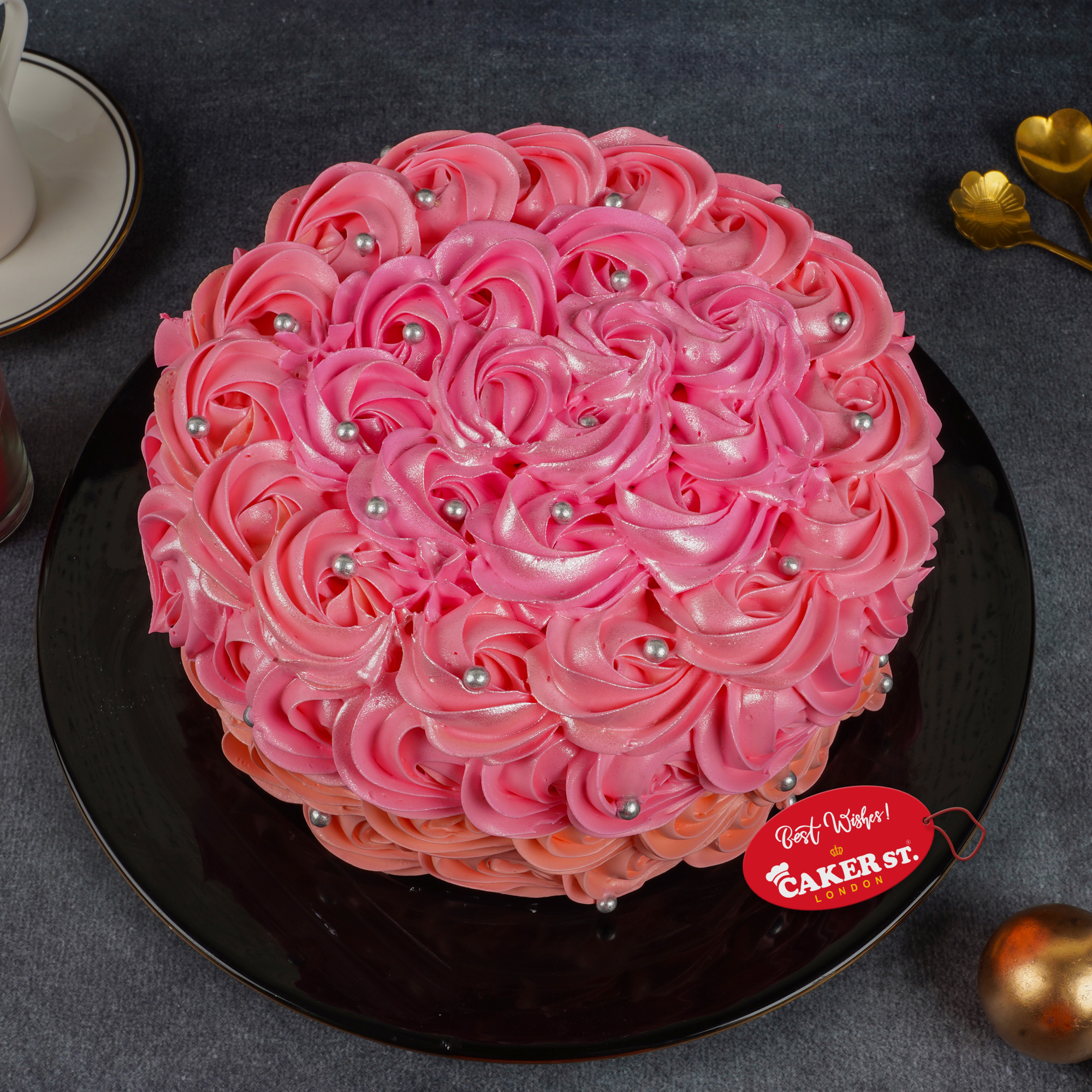  Rosette Strawberry Cake 