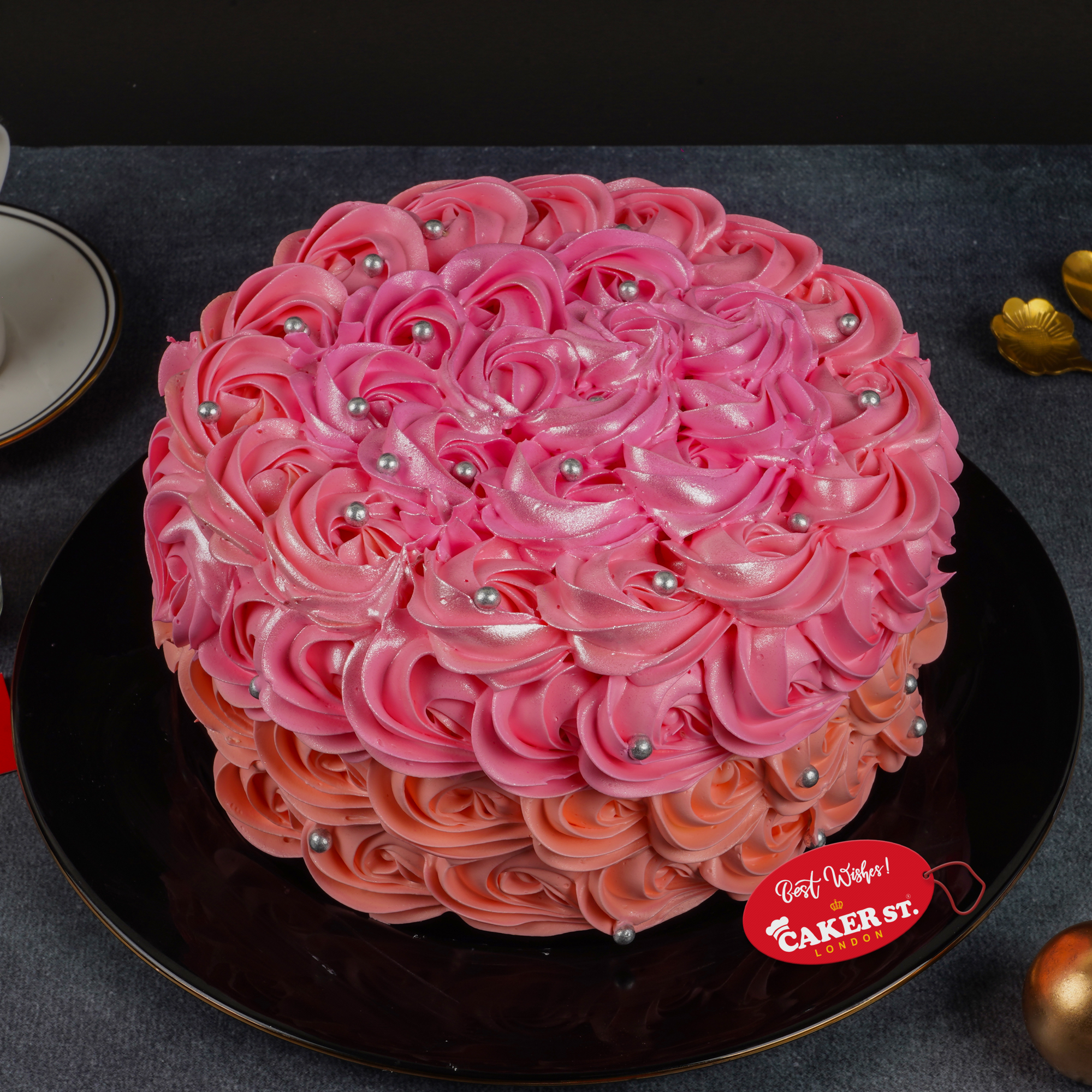  Rosette Strawberry Cake 