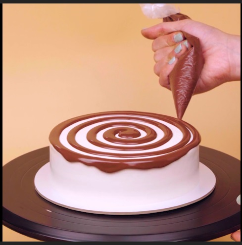 The Choco Cone Extravaganza - DIY Cake