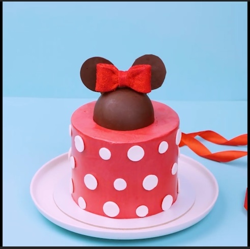The Choco Mickey House - DIY Cake