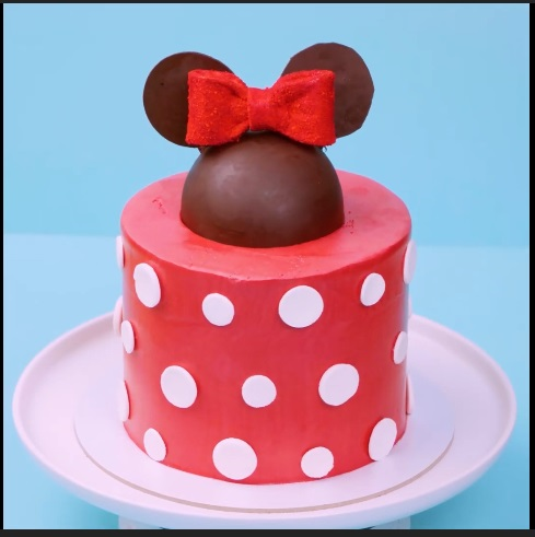 The Choco Mickey House - DIY Cake