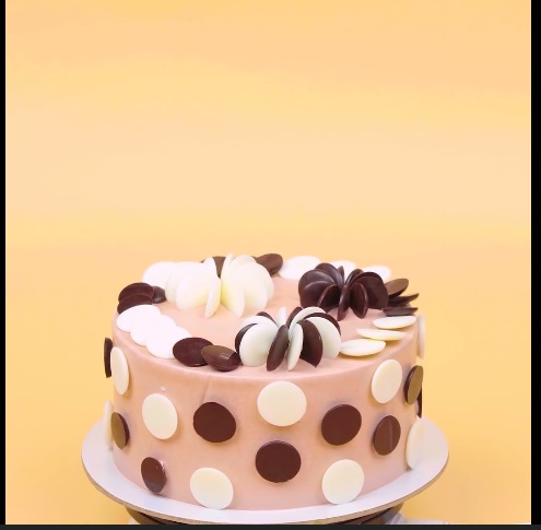 The Choco Topped Experience - DIY Cake