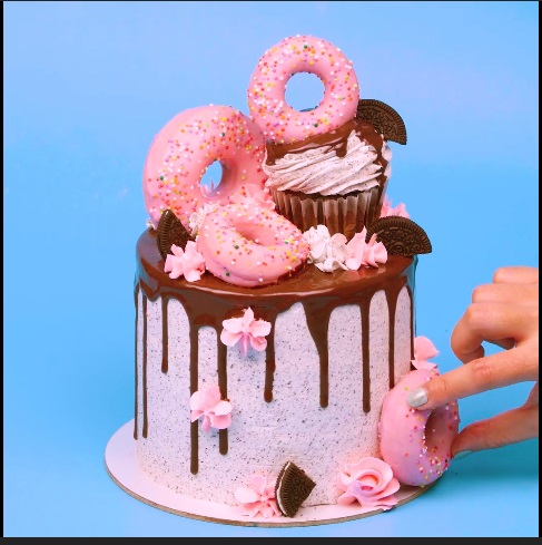 The Donut Cupcake Bond - DIY Cake