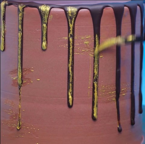 The  Golden Chocolate Bash - DIY Cake
