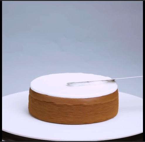 The Grey Brushstroke Cake with Metallic Choco Topper  - DIY Cake