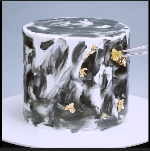 The Grey Brushstroke Cake with Metallic Choco Topper  - DIY Cake