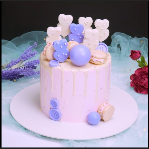 The Lolli and Macaron Junction - DIY Cake