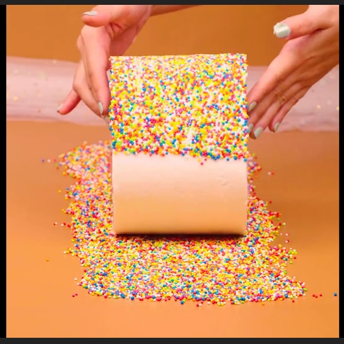 The Rainbow Sprinkled Experience - DIY Cake
