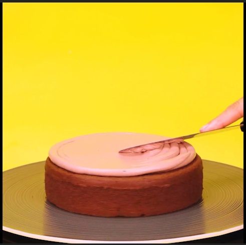 The Shredded Choco Decor - DIY Cake