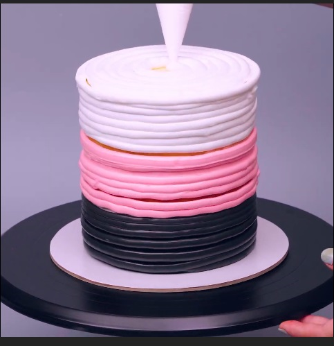 The Sugar Sailed Fluff - DIY Cake
