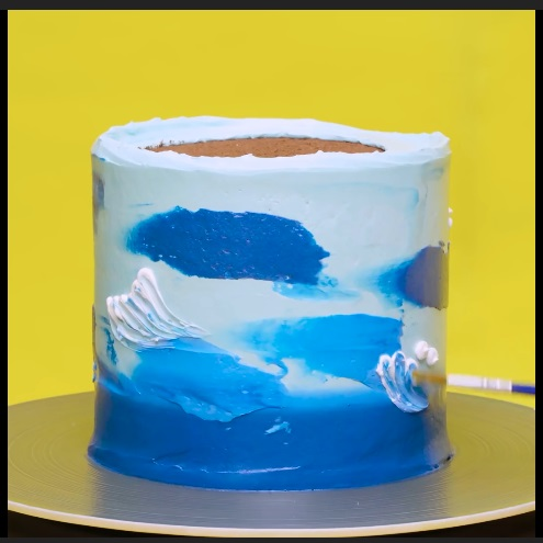 The Wavy Blue Ocean Sail - DIY Cake